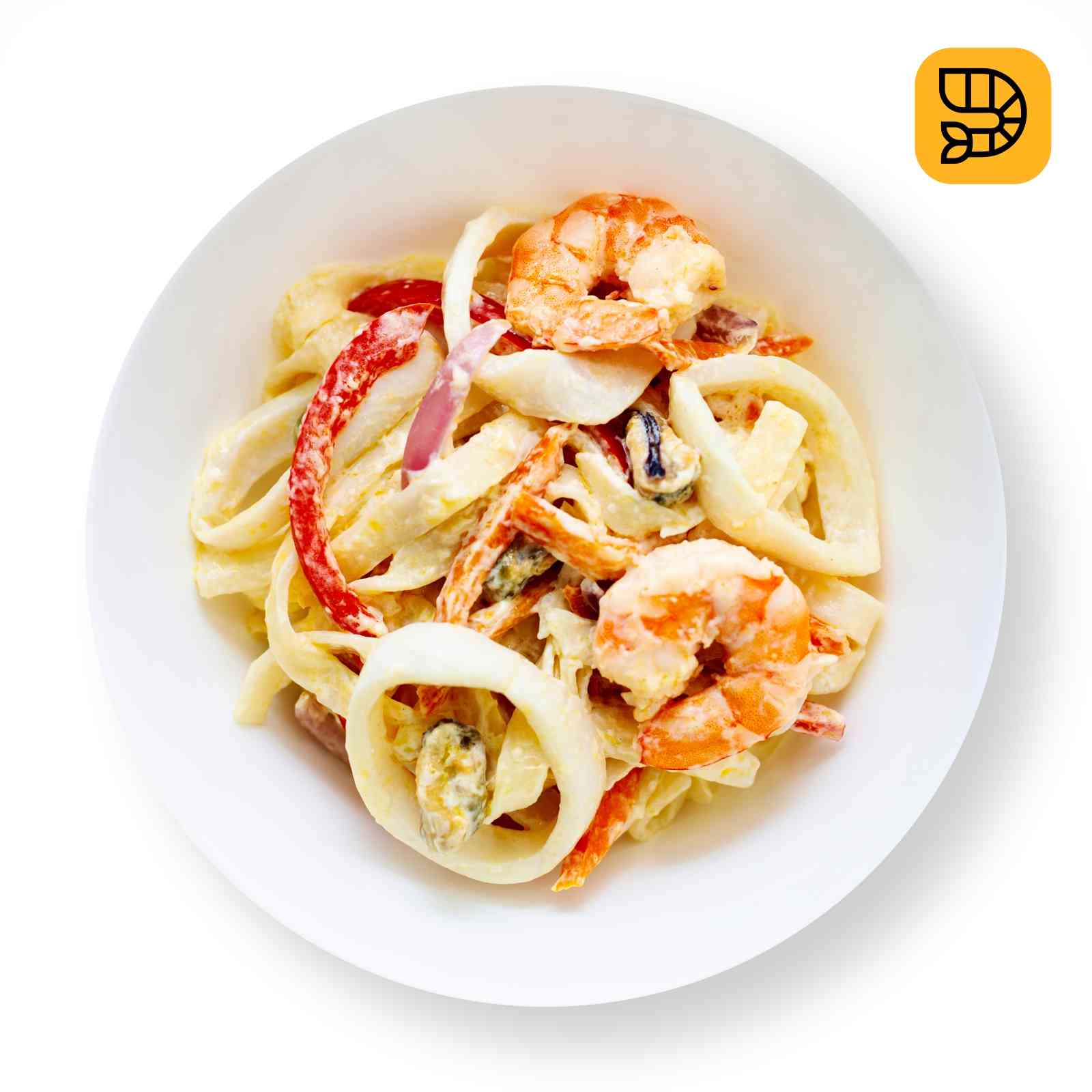 Удон в сливочно-чесночном соусе с морепродуктами